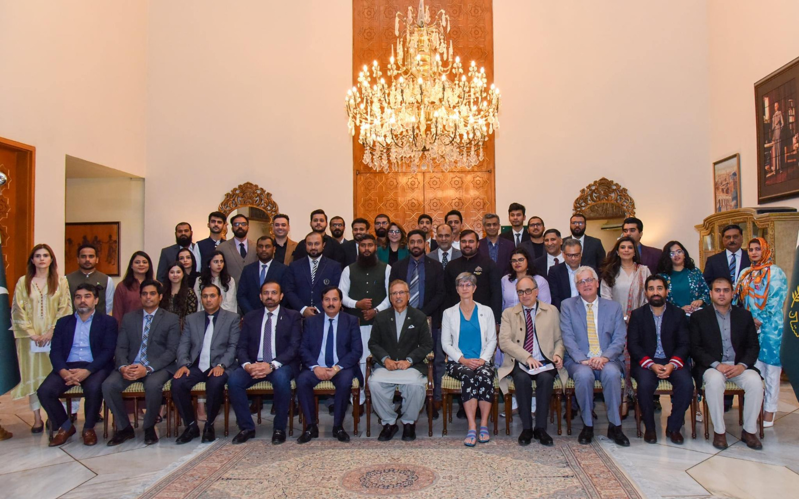 Image gallery marquee